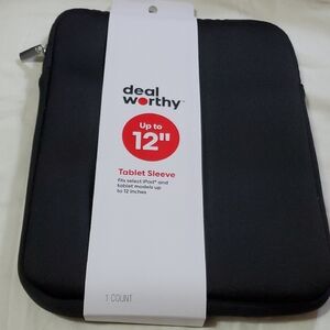 NWT Deal Worthy Tablet Sleeve - Black